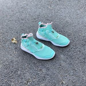 Tiffany Blue & Pink Flexible Knit Athletic Walking Sneakers
